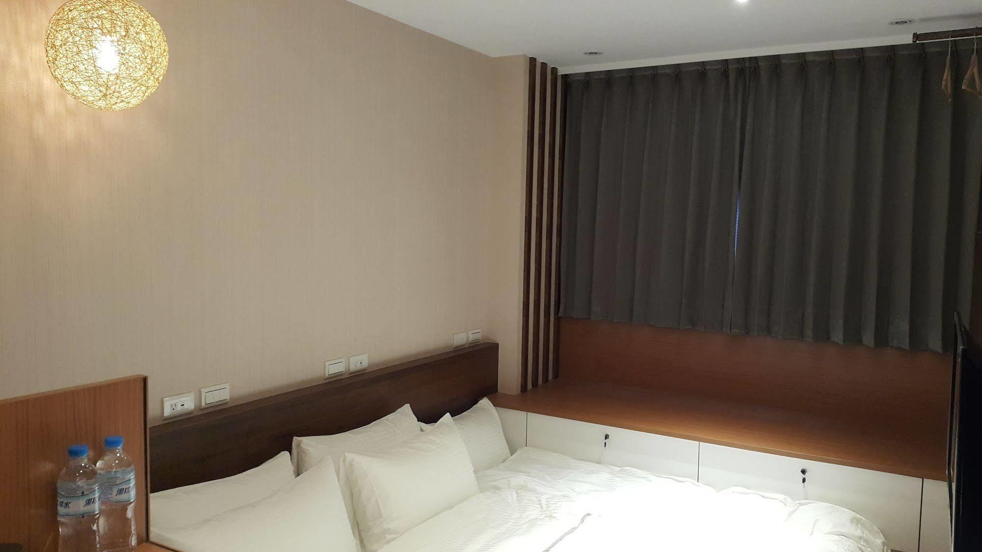 Bayman Hotel Тайбэй Экстерьер фото